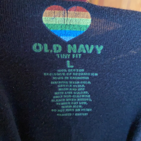 Old Navy black tshirt, “play condition”, size L (“skinny fit”). - Picture 3 of 3